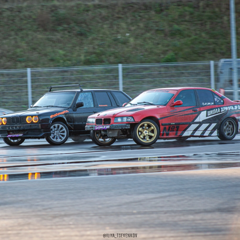 bmw e30 and e36 drift-min